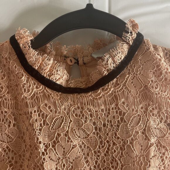 H&M Top Women's 6 Pink Sleeveless Keyhole - Picture 2 of 11